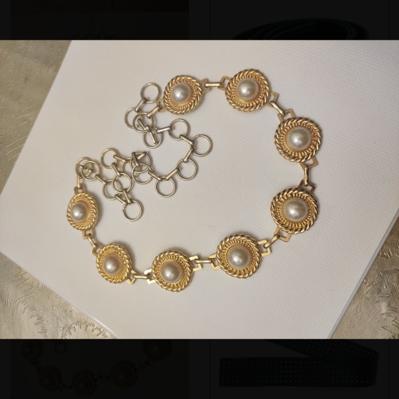 Vintage chain belt with faux pearls - Picture 5 of 8